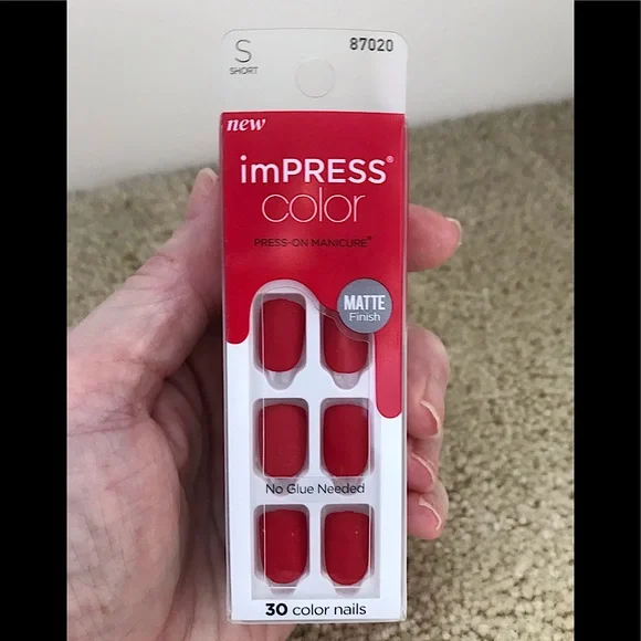 🆕🔥GEL NAILS BY IMPRESS BEAUTIFUL MATTE SEXY DEEP RED COLORED NO GLUE NEEDEDNWT - Picture 1 of 9